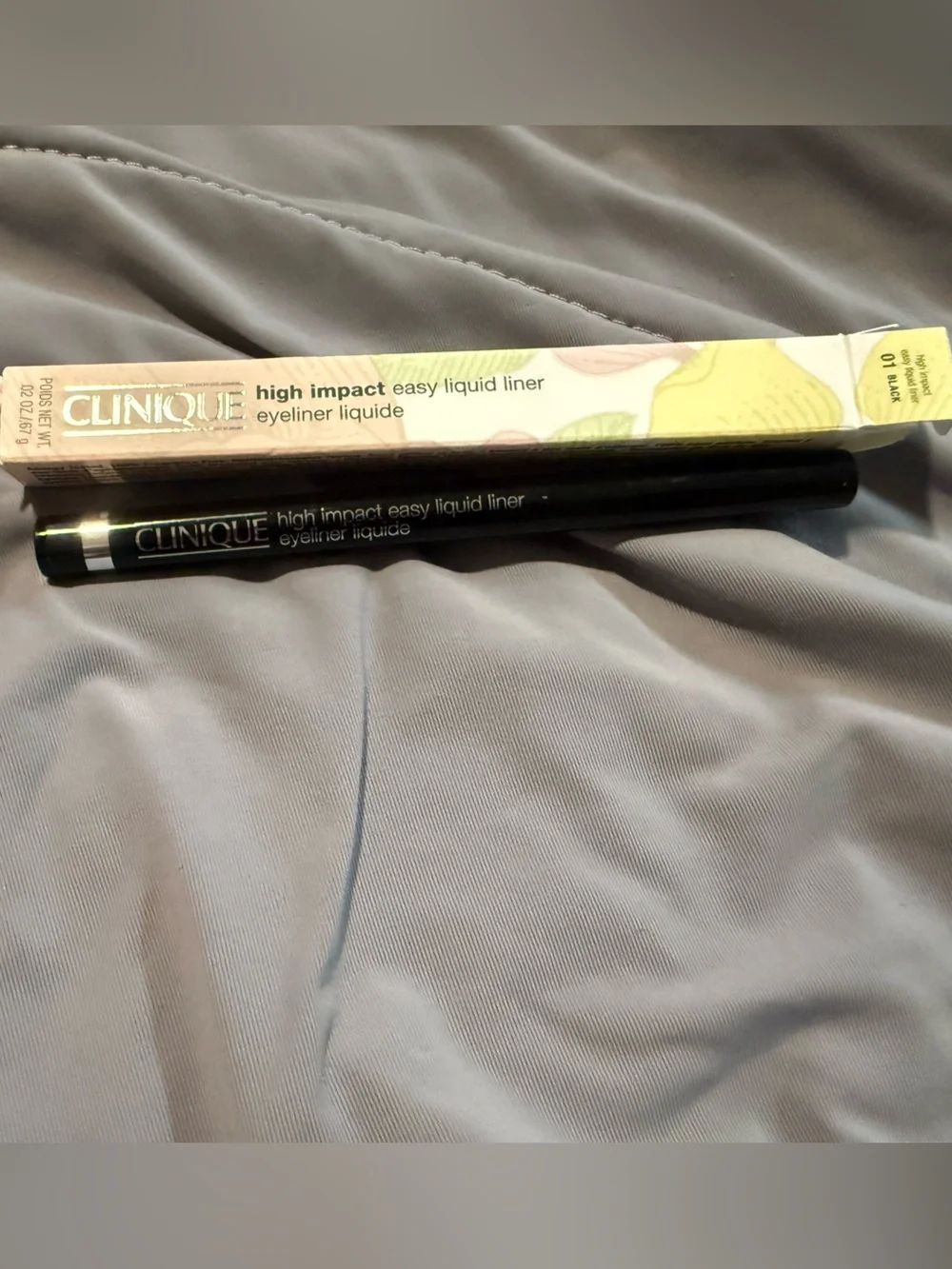Clinique High Impact Easy Liquid Liner - Black pen